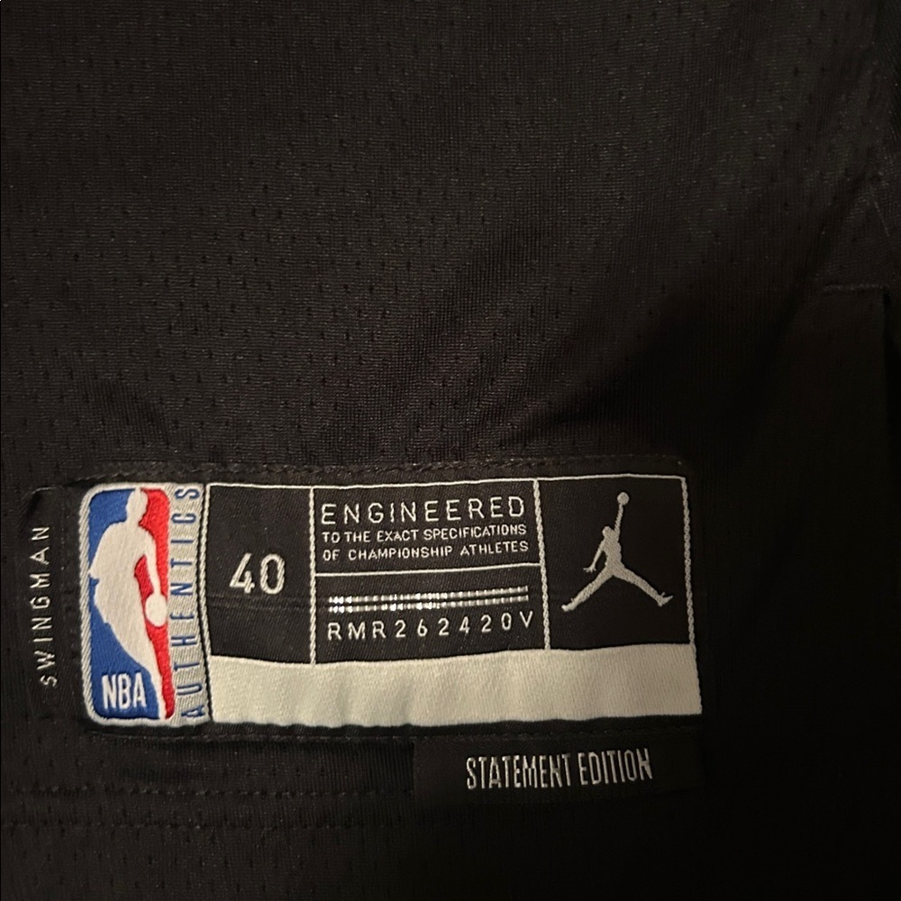 Jordan Adult Boston Celtics Jaylen Brown #7 Swingman Statement Jersey - Picture 2 of 4